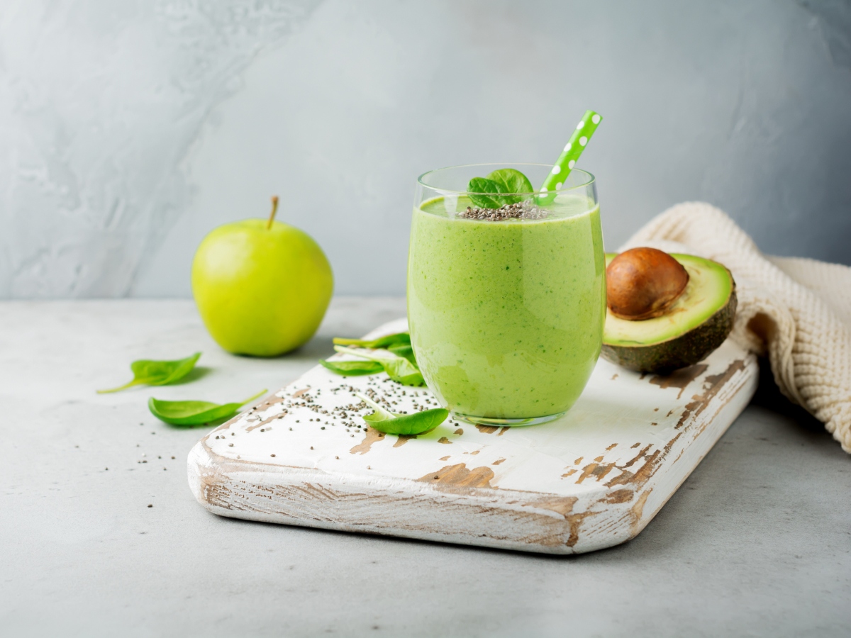 Συνταγή για Detox Smoothie με 4 χειμωνιάτικα φρούτα και λαχανικά