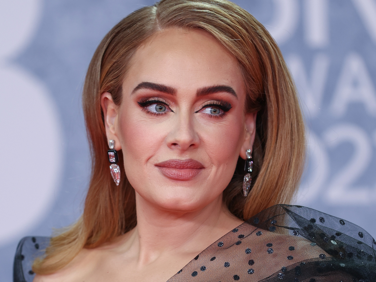 Brit Awards: Το eye make up look που υιοθέτησαν οι stars στο κόκκινο χαλί είναι το next huge trend
