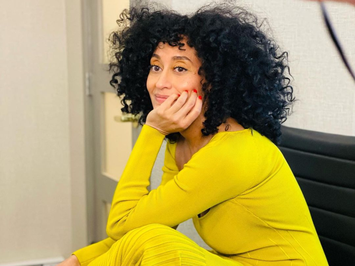 Tracee Ellis Ross: Μοιράζεται με τους θαυμαστές της μια make up free selfie και κάτι ακόμη