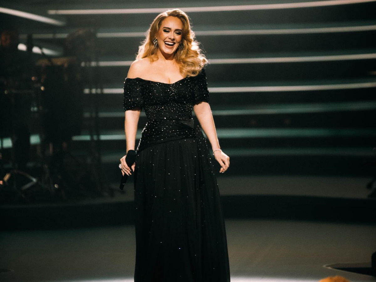 Adele: Αποκάλυψε το φύλο του μωρού και ξέσπασε σε δάκρυα – Το συγκινητικό βίντεο από τη συναυλία της