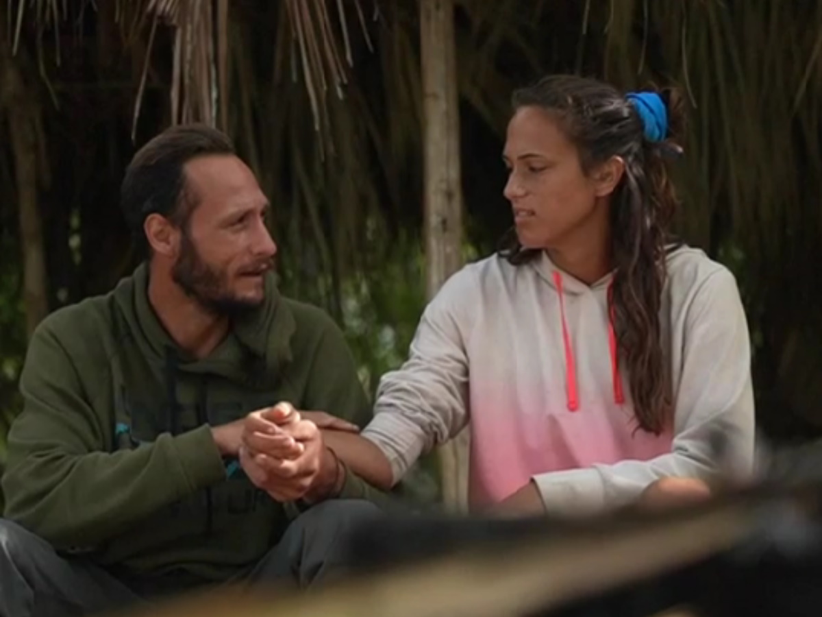 Survivor: Ασημίνα Χατζηανδρέου και Γιώργος Κατσαούνης ξέχασαν την παλιά κόντρα και ήρθαν πολύ κοντά