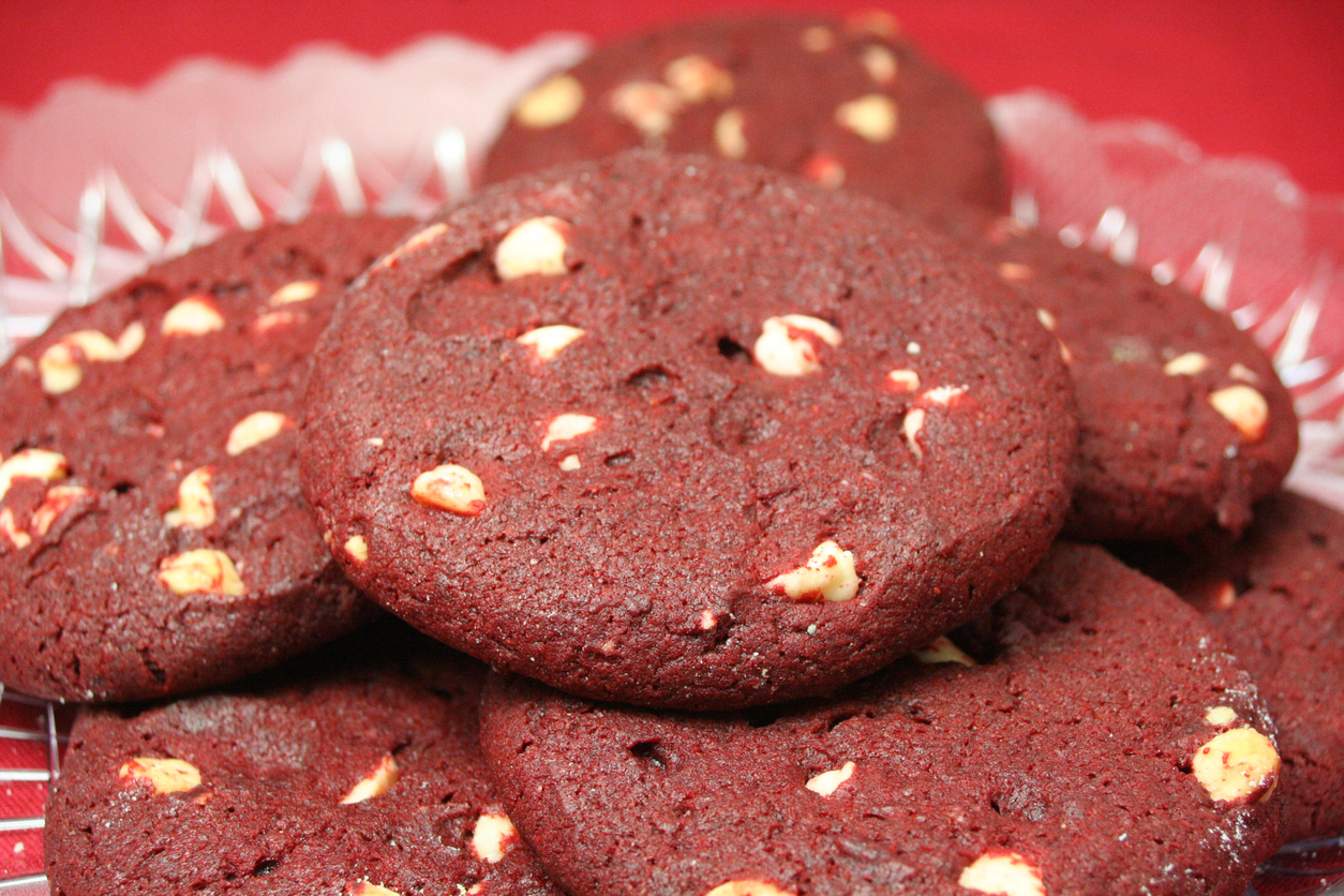 Άγιος Βαλεντίνος: Συνταγή για γεμιστά μπισκότα Red Velvet