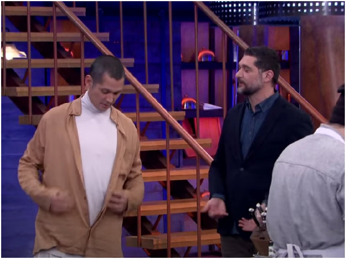 MasterChef: Ο Σωτήρης Κοντιζάς έκανε χαμό με την εμφάνισή του – «Έχει και η μάνα μου ένα τέτοιο πουκάμισο»