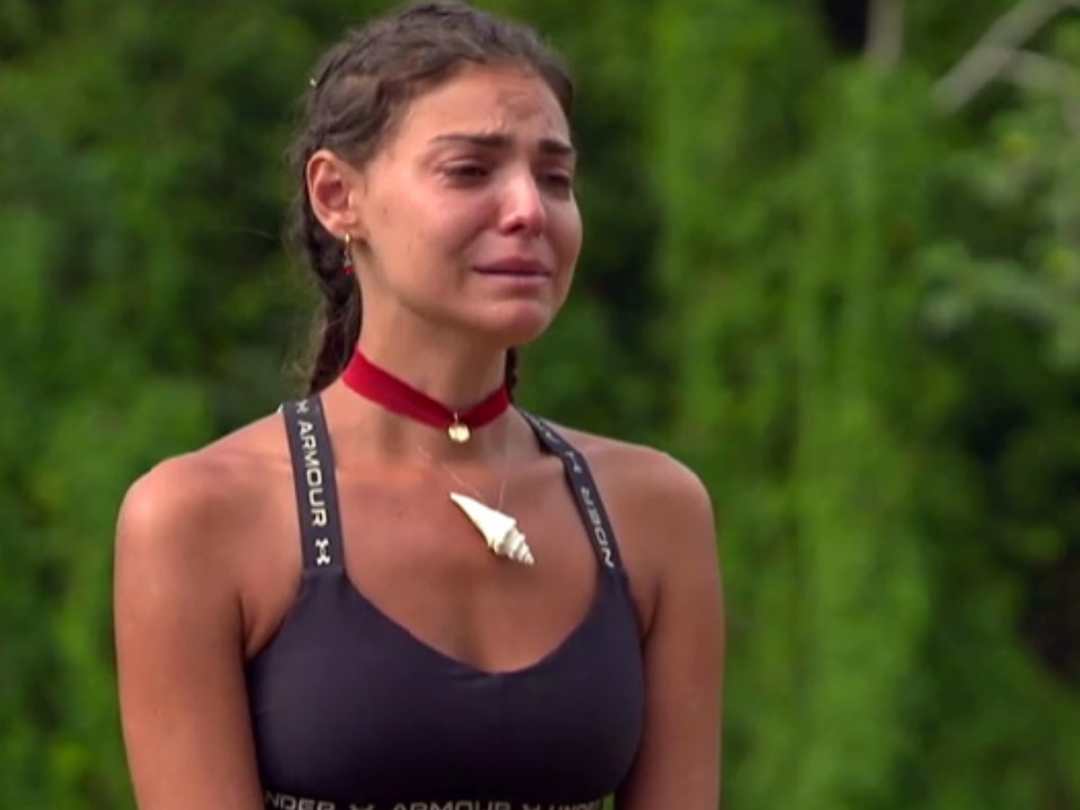 Survivor: Η Βρισηίδα Ανδριώτου πλάνταξε στο κλάμα για το σ’ αγαπώ που δεν είπε ποτέ στα αδέρφια της