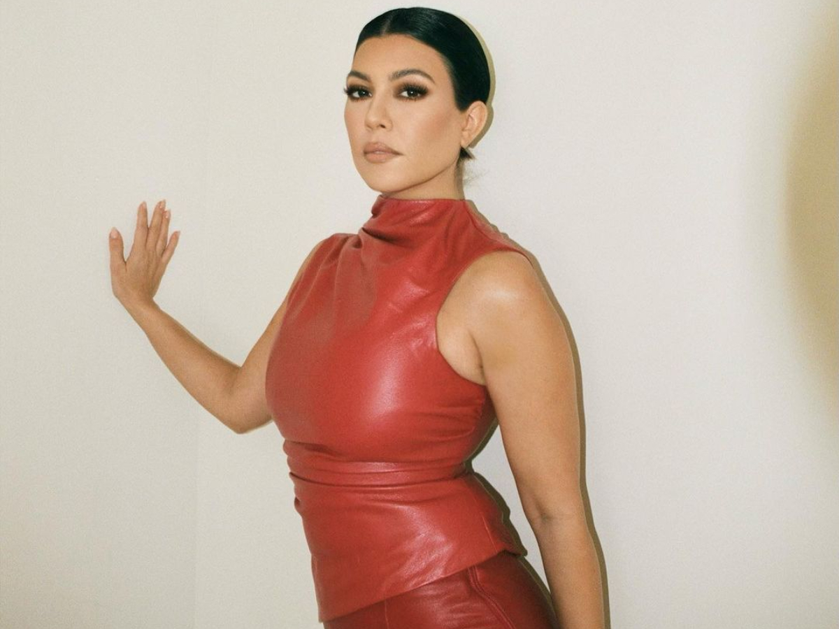Nail inspo: Η Kourtney Kardashian υιοθέτησε το chic μανικιούρ που έψαχνες