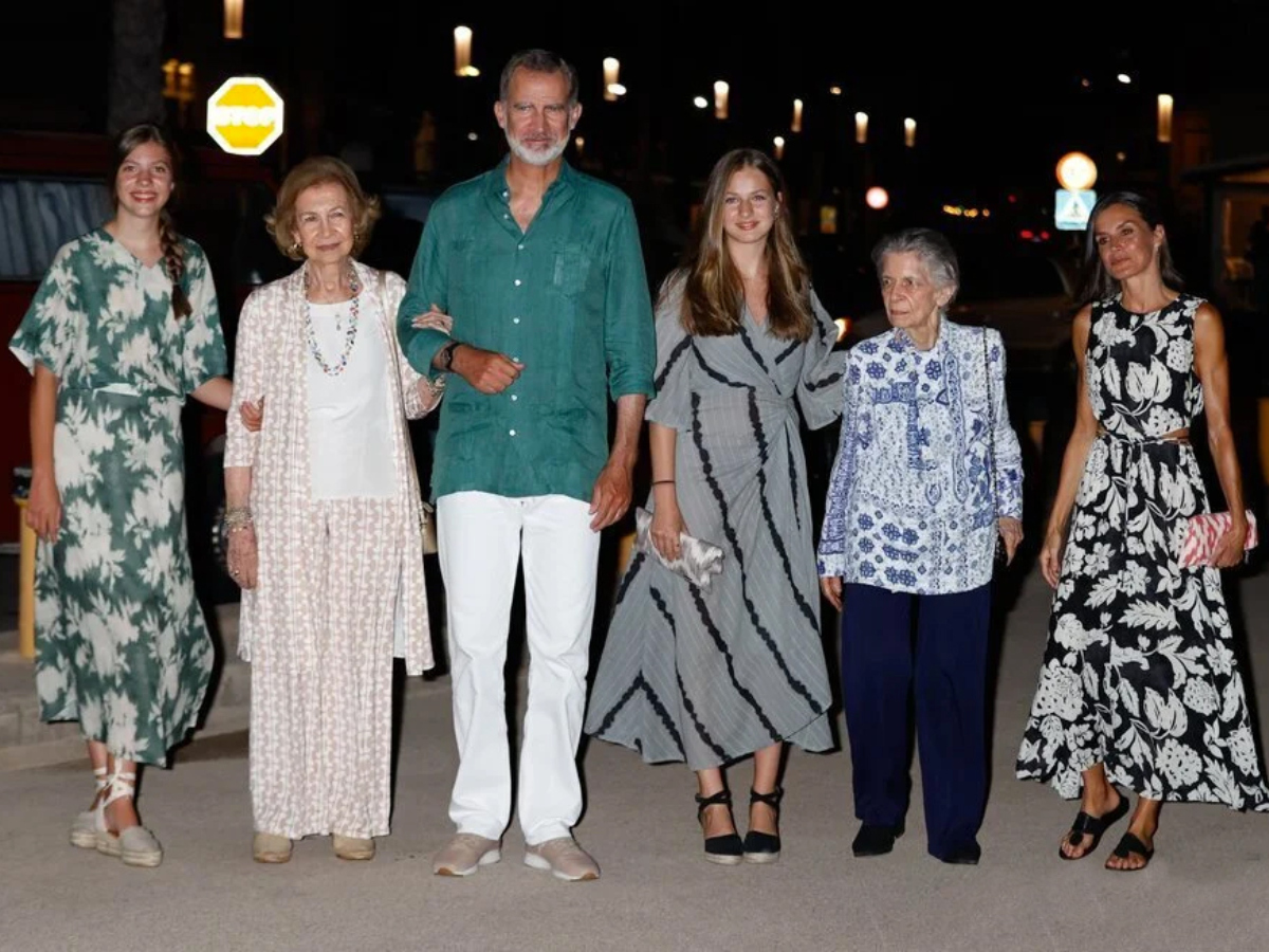 Tα sneakers που φορούν όλες οι Ισπανές influencers -αλλά και οι royals- έρχονται επιτέλους στην Ελλάδα (κι έχουν ήδη λίστα αναμονής!)
