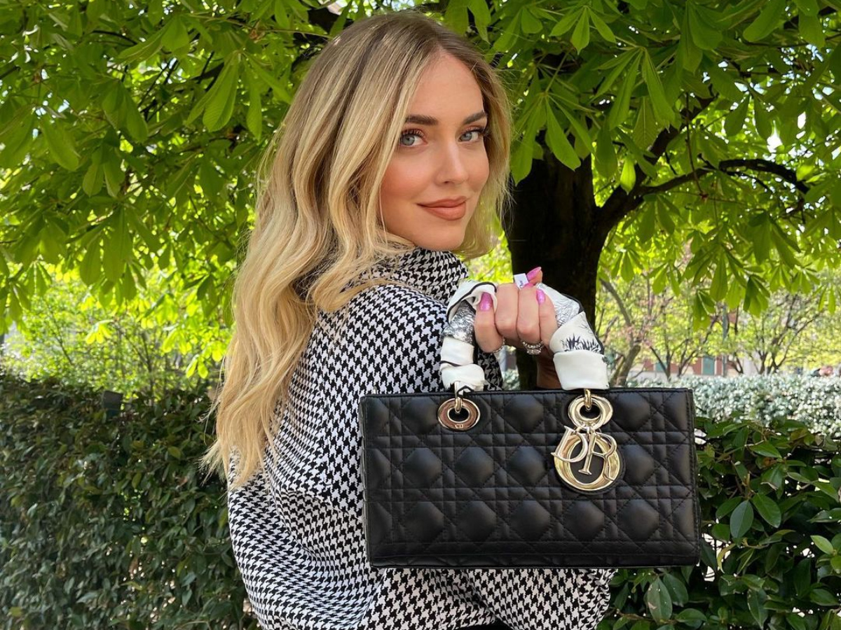 Chiara Ferragni: Aυτό το outfit είναι η αποθέωση του casual chic