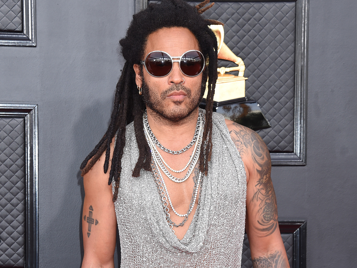 Grammys 2022: O Lenny Kravitz φόρεσε ένα «γυναικείο» trend