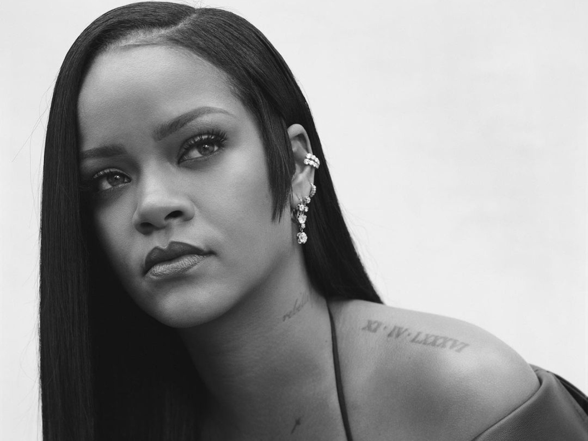 Η έγκυος Rihanna βρήκε το τέλειο ανοιξιάτικο φόρεμα