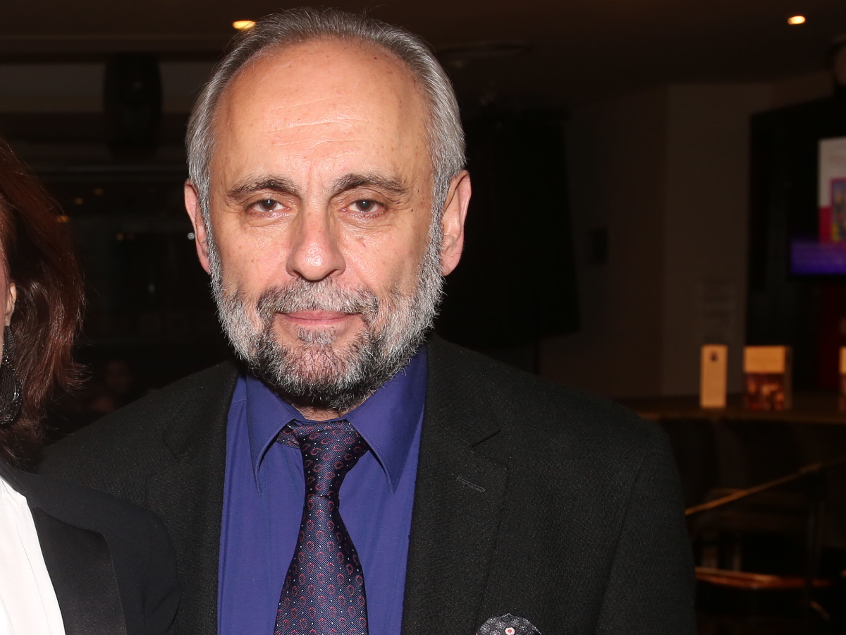 Σωτήρης Χατζάκης: «Στο θέατρο έχω παρενοχληθεί έντονα από γυναίκα»