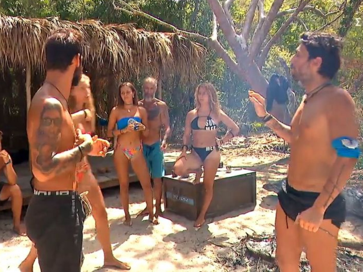 Survivor: Ανεξέλεγκτη η κατάσταση στην καλύβα των Μαχητών – Μεγάλος καυγάς και ακραίοι χαρακτηρισμοί