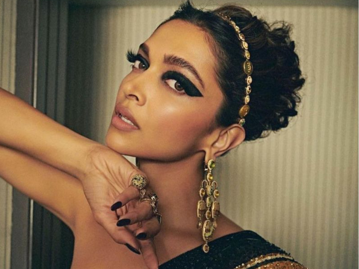 Η Deepika Padukone στις Κάννες δείχνει πώς θα φορέσεις το headband φέτος το Καλοκαίρι