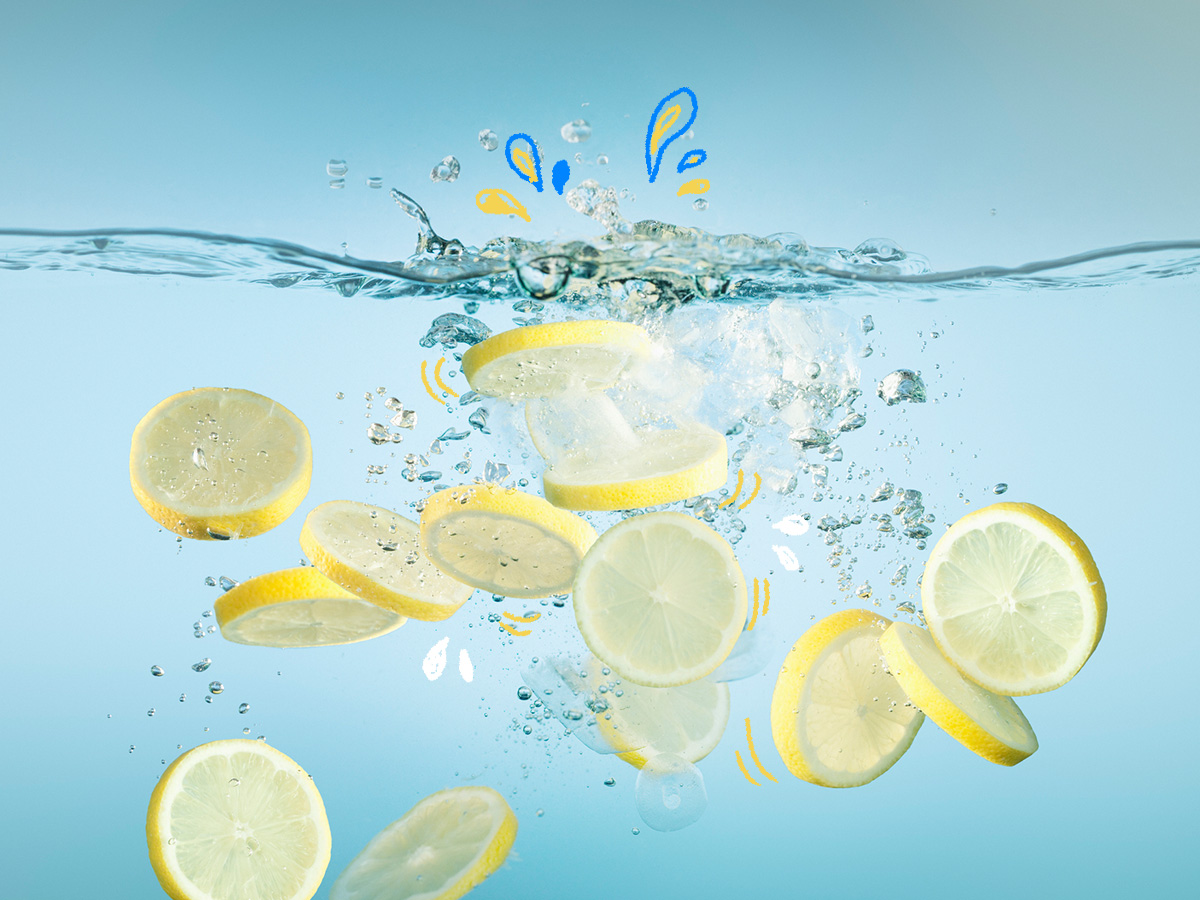 Νερό με Λεμόνι: Τα οφέλη του στον οργανισμό και γιατί πρέπει να το εντάξεις στην καθημερινότητά σου