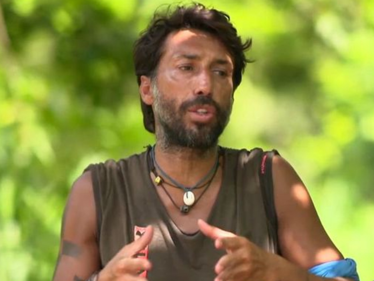 Survivor: Ο Εμμανουήλ «αδειάζει» ξανά τον Σοϊλέδη – «Έβλεπε από κινητό όλες τις συνεντεύξεις μου και μου είπε…»
