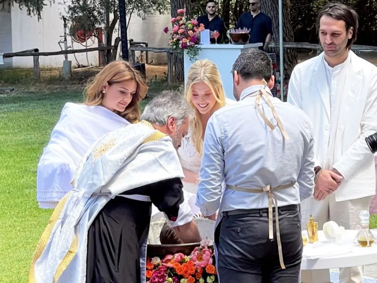 Κωνσταντίνα Κομμάτα – Γιώργος Σαμαράς: Βάφτισαν την κόρη τους στη Θεσσαλονίκη – Φωτογραφίες