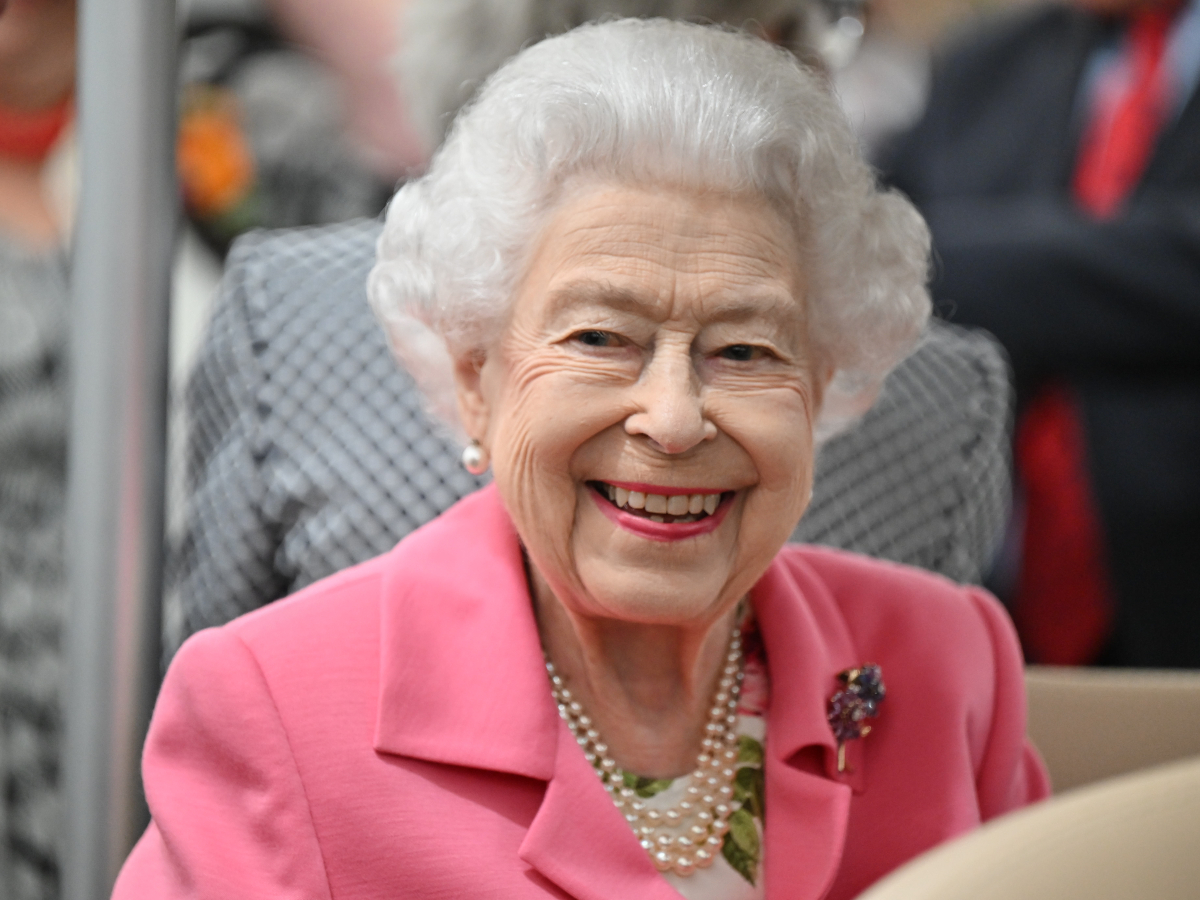 Βασίλισσα Ελισάβετ: Το κραγιόν που φορά τα τελευταία πενήντα χρόνια κρύβει μια υπέροχη ιστορία