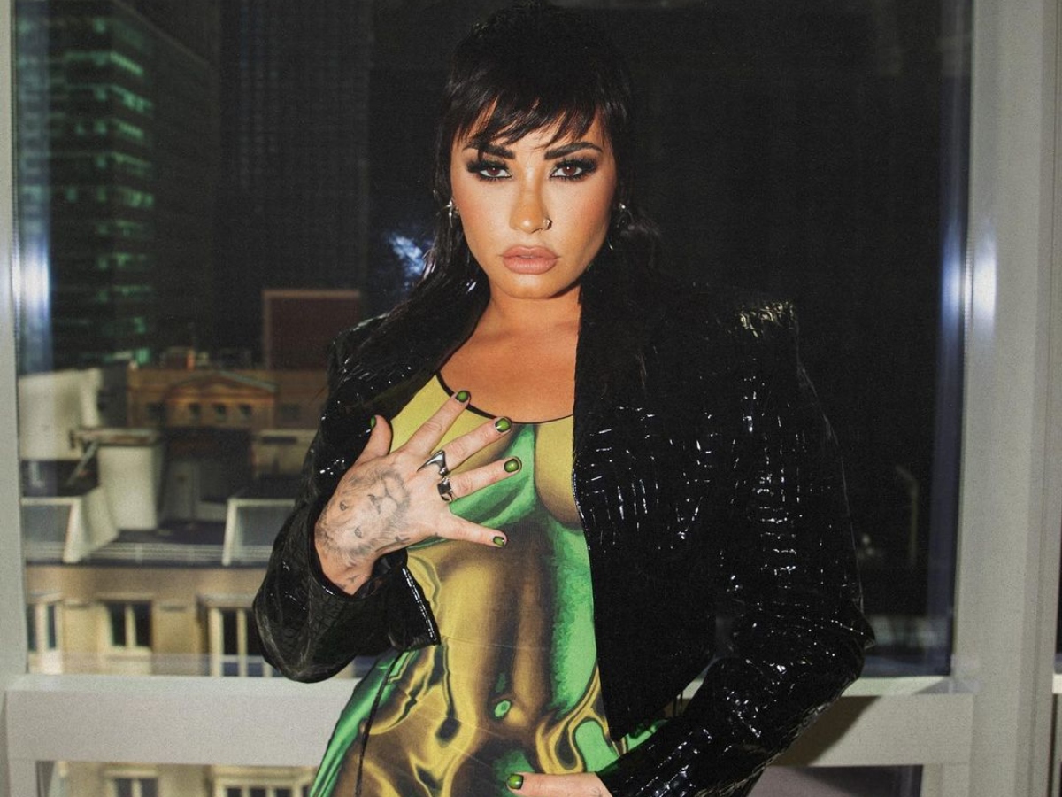Demi Lovato: Με νέο κούρεμα που θυμίζει τις rocks stars των 80’s