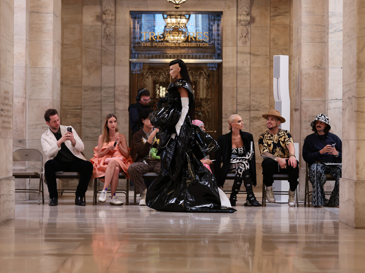 Ο Marc Jacobs σχεδίασε ρούχα για μία… Punk πριγκίπισσα