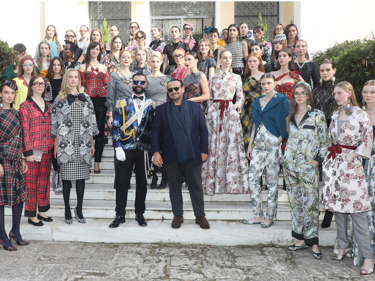 Vassilis Zoulias: Για πρώτη φορά επίδειξη μόδας στον ιστορικής σημασίας πεζόδρομο της Διονυσίου Αρεοπαγίτου για την ELPIDA Youth