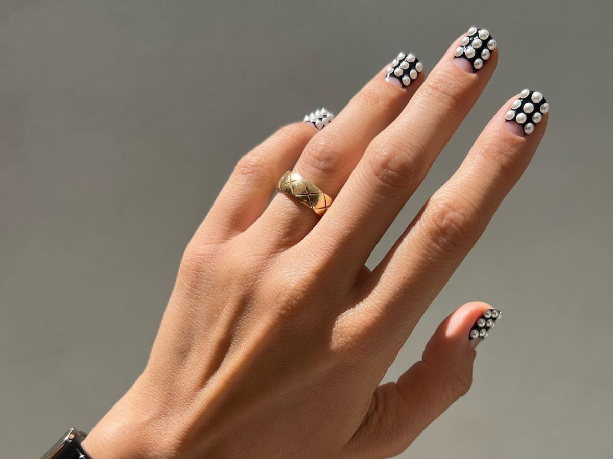 Τα black and white nail looks της Betina Goldstein είναι η πιο ανατρεπτική ιδέα του Καλοκαιριού
