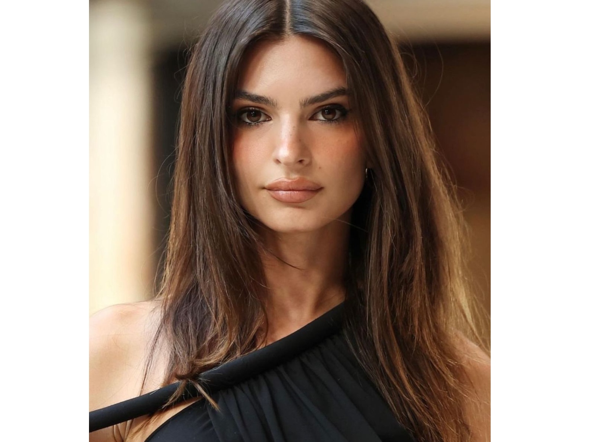 Emily Ratajkowski: Έκοψε μόνη τα μαλλιά της και μοιράστηκε την εμπειρία με τους θαυμαστές της