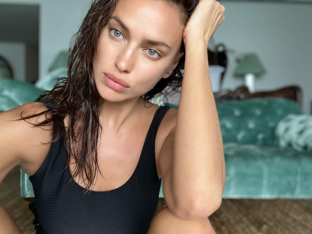 Irina Shayk: Φωτογραφίζεται με το bikini της και κόβει την ανάσα