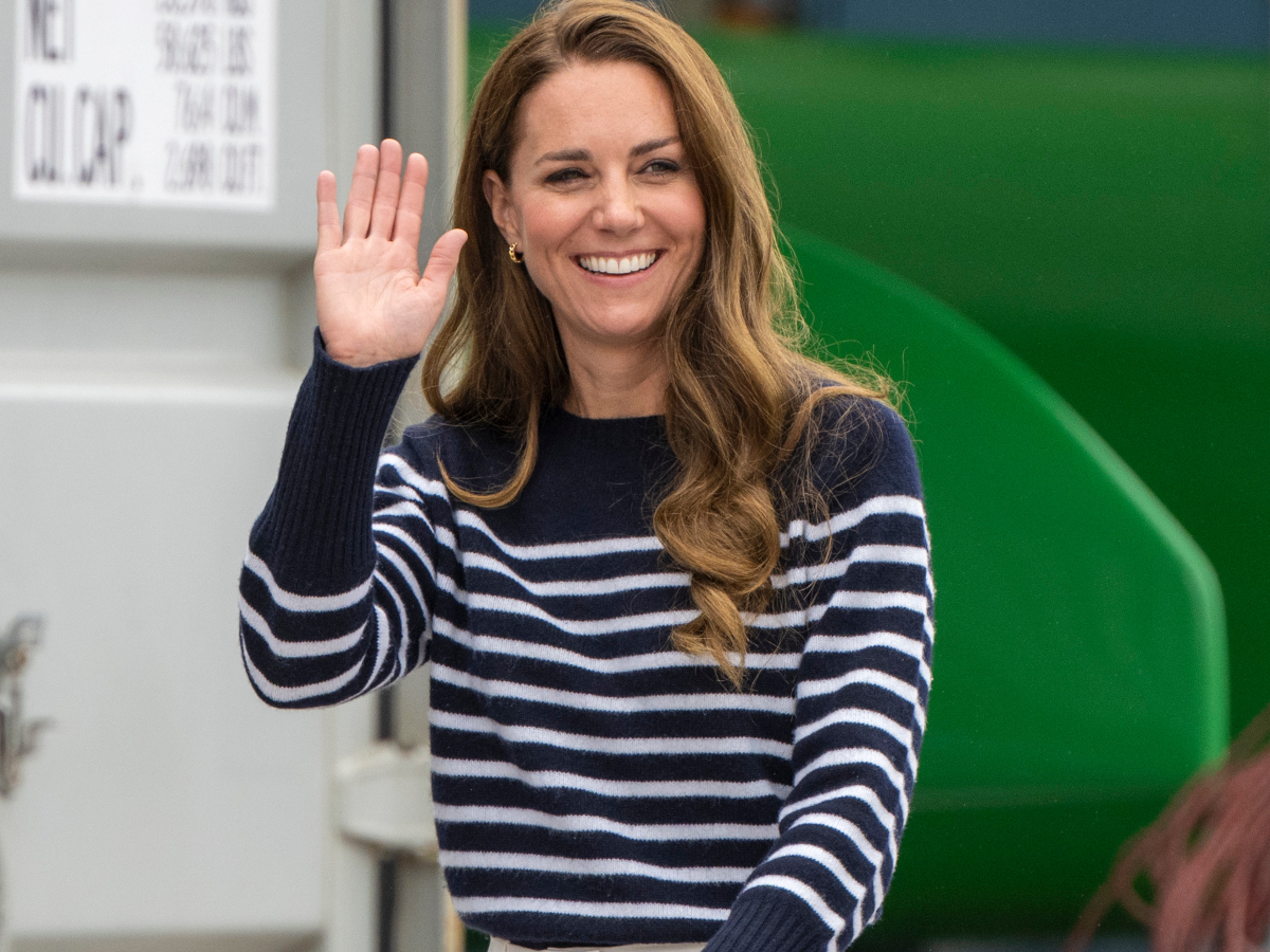 Kate Middleton: To navy στιλ της ταιριάζει πολύ