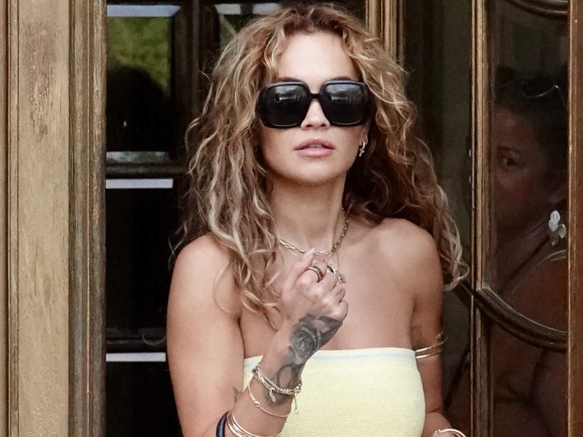 Rita Ora: To μυστικό της για super καλοκαιρινό στιλ