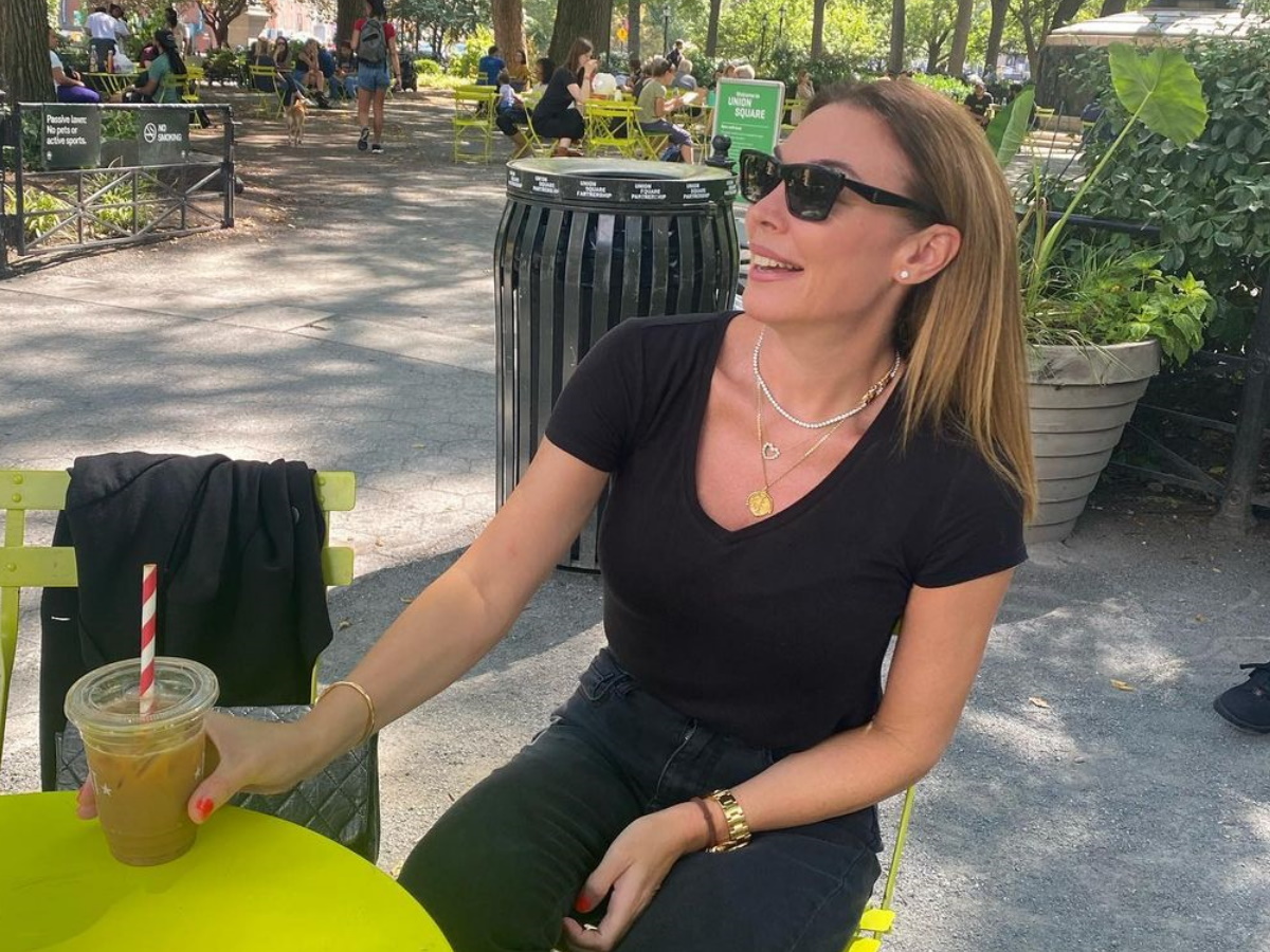 Τατιάνα Στεφανίδου: Για καφέ με την κόρη της, Λυδία Ευαγγελάτου στην Νέα Υόρκη – «Η νέα μας γειτονιά»