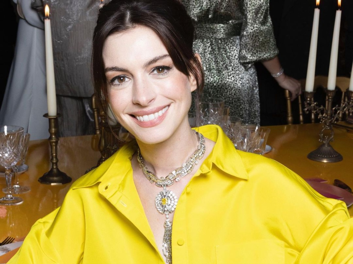 Anne Hathaway: Υιοθέτησε και πάλι το εμβληματικό της κούρεμα