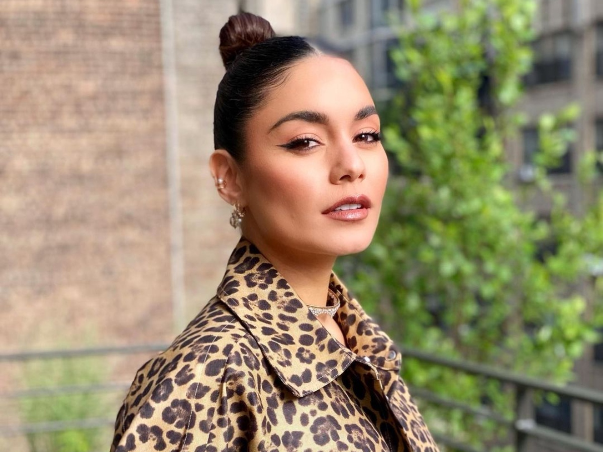 Οι twin braids της Vanessa Hudgens είναι χαριτωμένες και σέξι μαζί