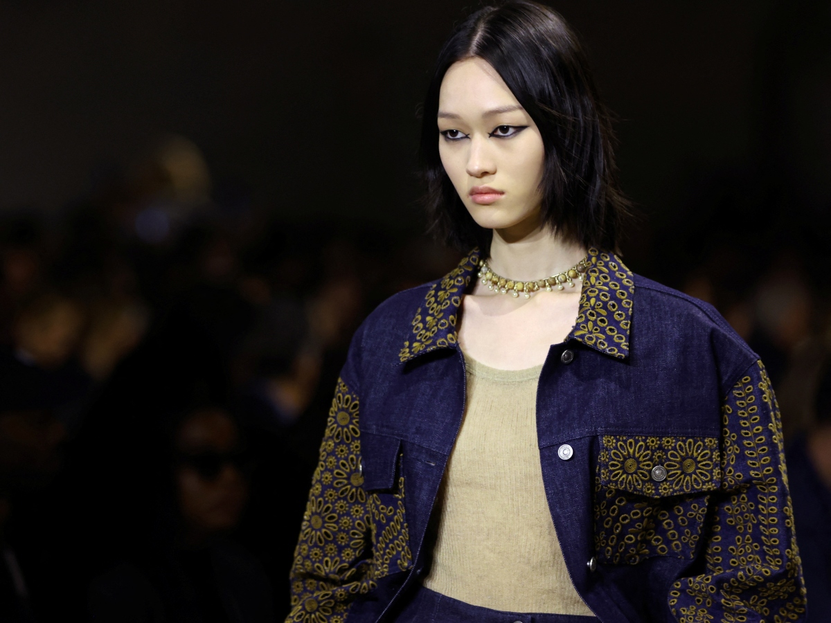 Το eyeliner look στο show του Dior κρύβει μια λεπτομέρεια που κάνει τη διαφορά