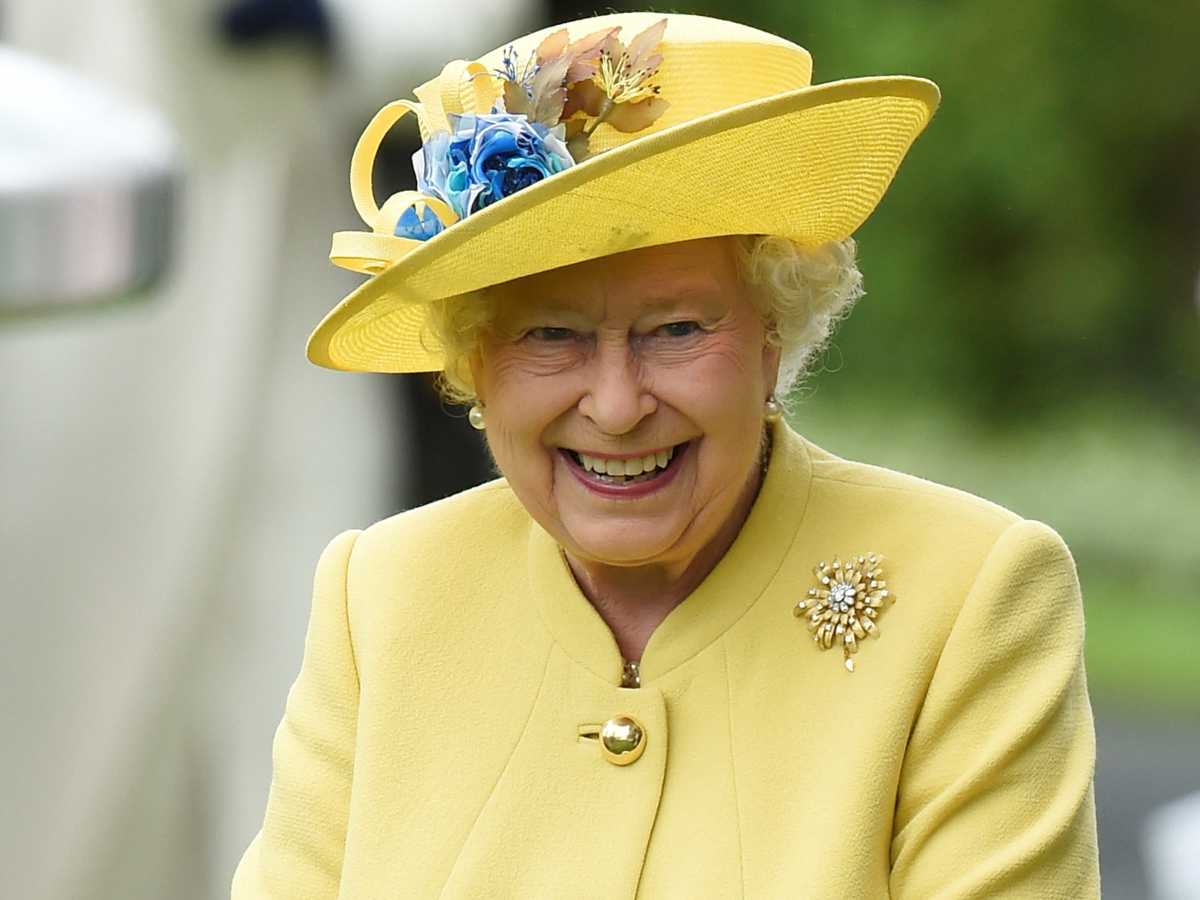 Βασίλισσα Ελισάβετ: Το βερνίκι που φορούσε τις τελευταίες δεκαετίες είναι το μοναδικό που επιτρέπει το πρωτόκολλο