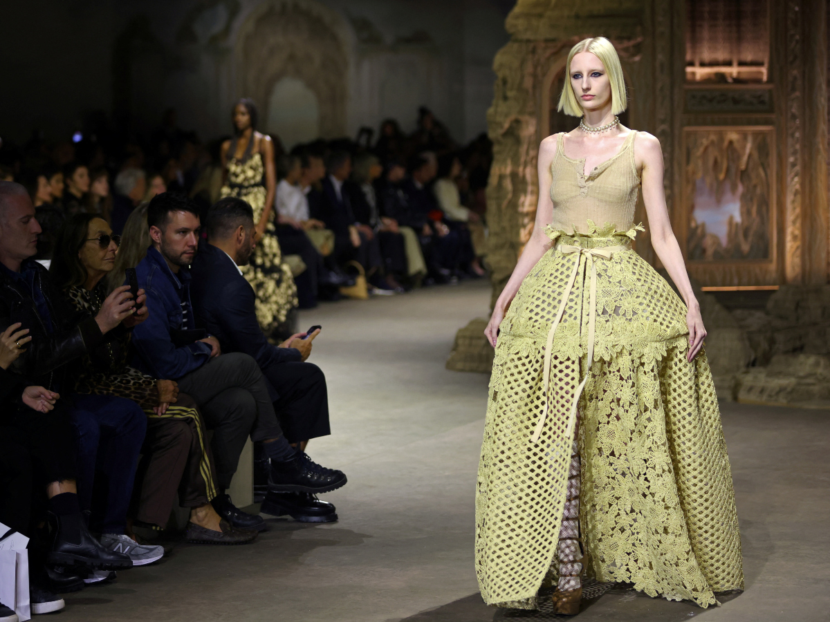 Dior: Τα παπούτσια που έδειξε στο Παρίσι είναι το επόμενο must have