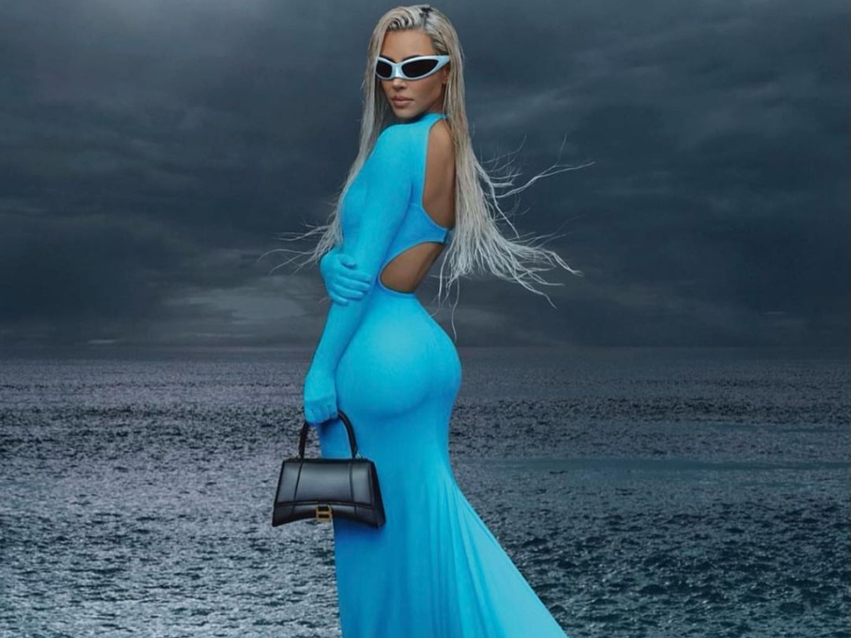 Kim Kardashian: Στην νέα Balenciaga καμπάνια περπατά πάνω στο νερό!