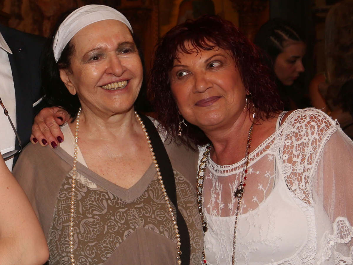 Ντόρα Δούμα για την κηδεία της Μάρθας Καραγιάννη: «Αν δεν ούρλιαζα, δεν θα γινόταν τίποτα»