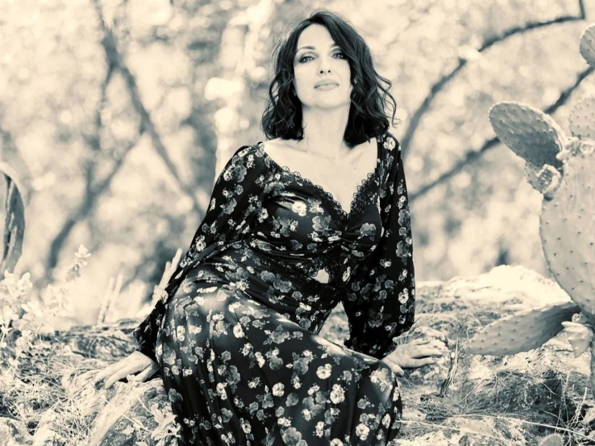 Ζωή Παπαδόπουλου: Έγκυος η τραγουδίστρια, μετά τις δύο αναγκαστικές διακοπές κύησης