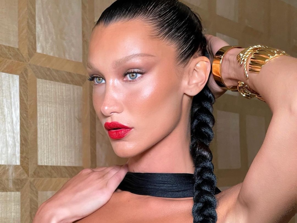 Bella Hadid: Το χτένισμα της είναι η τέλεια λύση αν δεν προλαβαίνεις να κλείσεις ραντεβού με τον κομμωτή