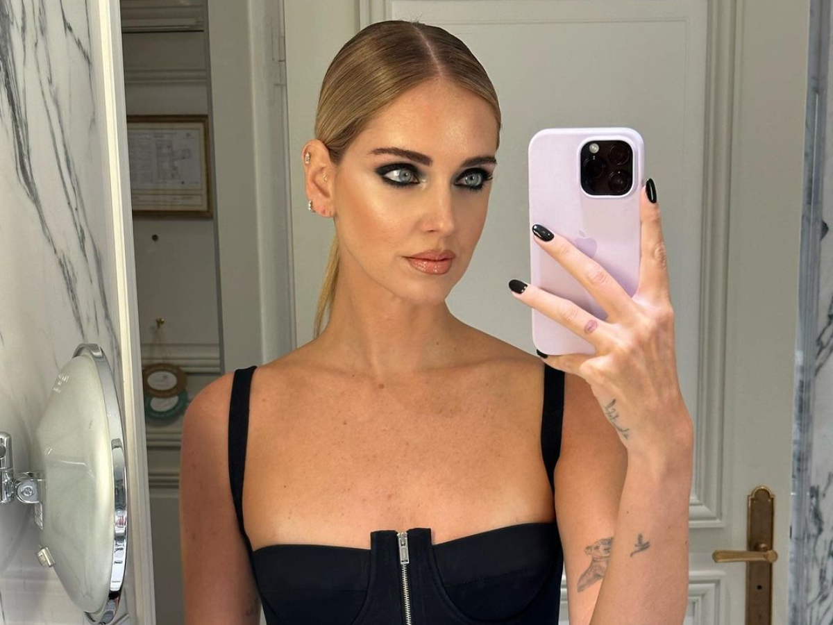 Chiara Ferragni: Συνδύασε τέλεια τις δύο μεγαλύτερες τάσεις της σεζόν