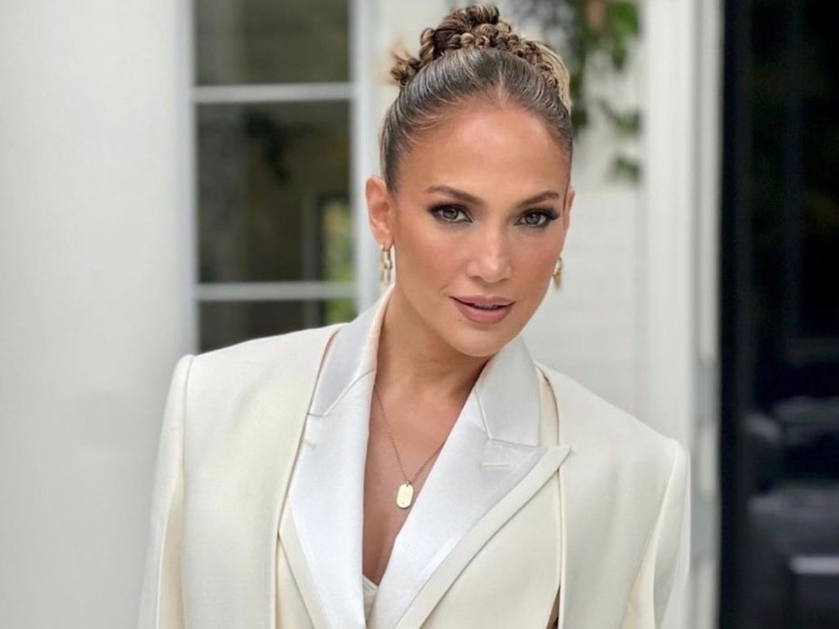 Το μανικιούρ της Jennifer Lopez είναι εμπνευσμένο από το Φθινόπωρο στη Νέα Υόρκη