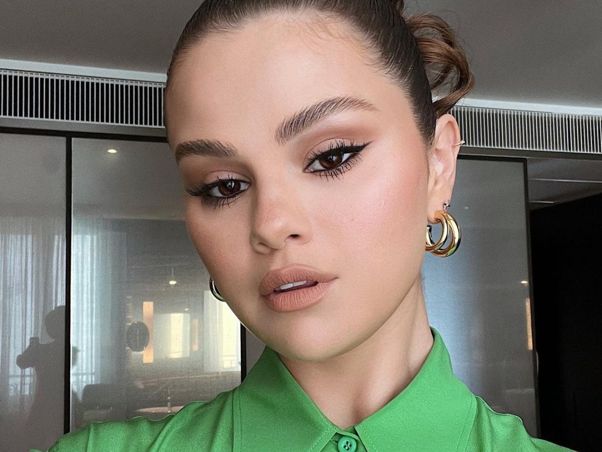 Το μανικιούρ της Selena Gomez είναι η επιτομή του clean girl look