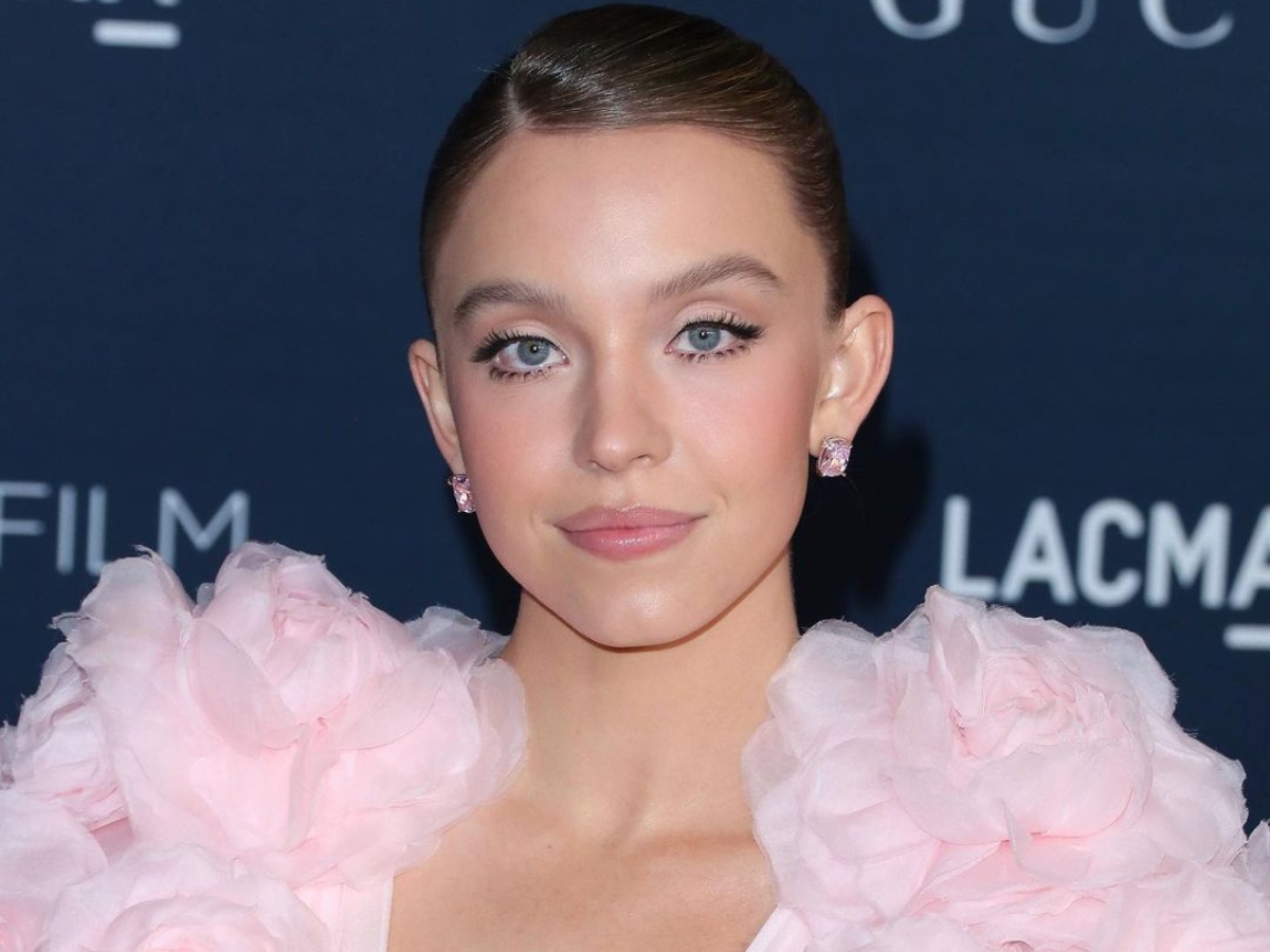 Sydney Sweeney: Δες το cool μεταλλικό eye liner look της