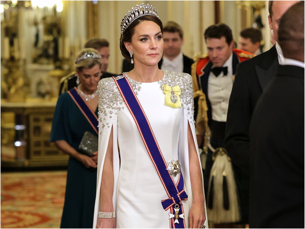 Kate Middleton: Εκθαμβωτική εμφάνιση με την τιάρα της Νταϊάνα