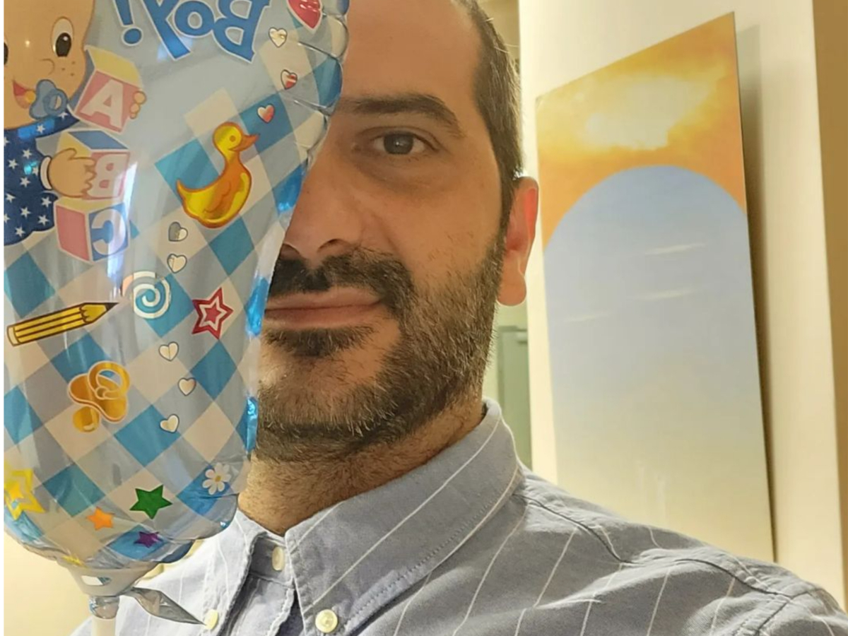 Λεωνίδας Κουτσόπουλος: Τα πρώτα γενέθλια ως πατέρας και η αποκάλυψη για την ηλικία του – Φωτογραφίες