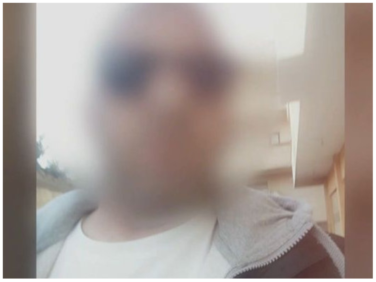 Παλαιό Φάληρο: «Τον έχουν σπάσει στο ξύλο»  καταγγέλλει ο αδερφός του βιαστή στο Live News