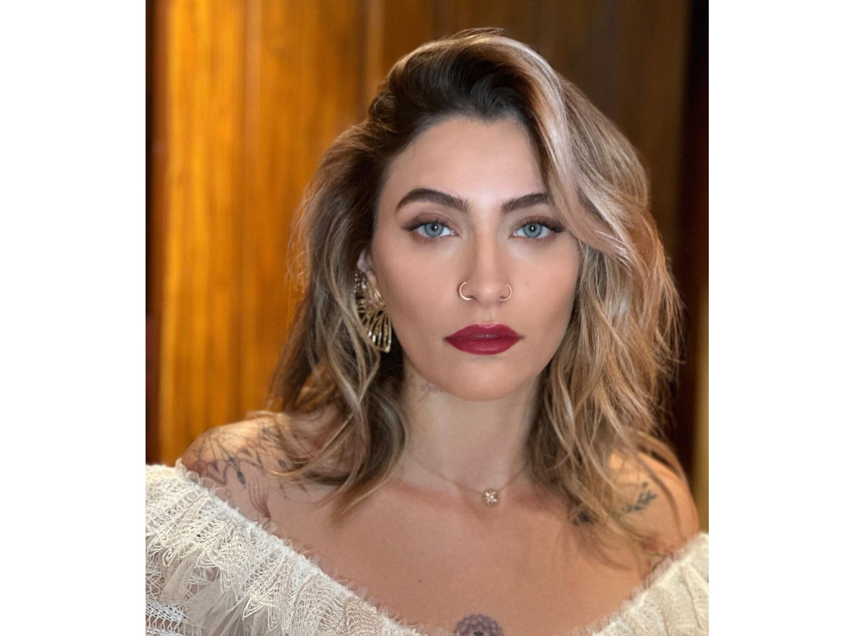 Paris Jackson: Οι ανεπιτήδευτοι κυματισμοί στα μαλλιά της είναι το inspo της ημέρας