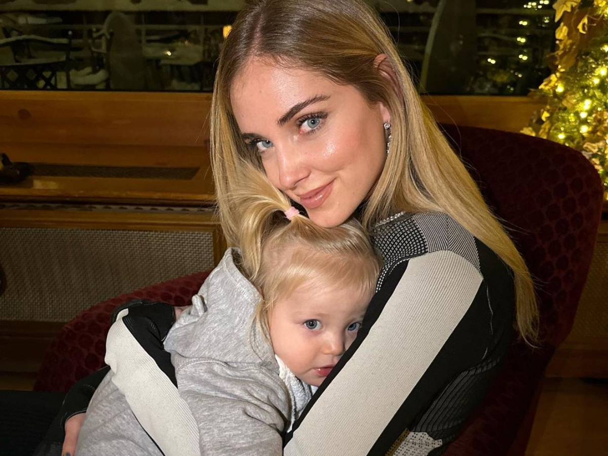 Chiara Ferragni: Tο x-mas φόρεμα που επιλέγει κάθε χρόνο για την μικρή της κόρη