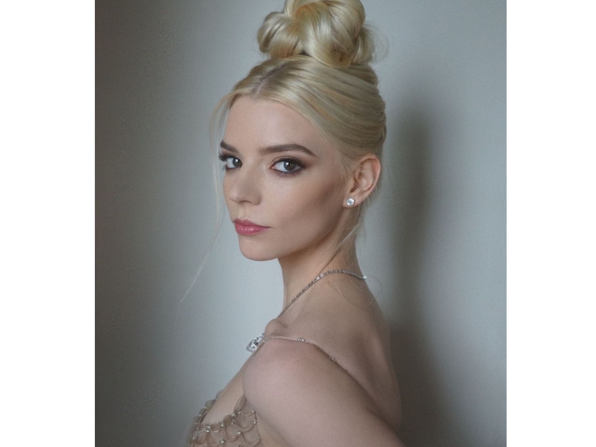 Critics Choice Awards 2023: Το μανικιούρ της Anya Taylor-Joy είναι μια ωδή στο nude