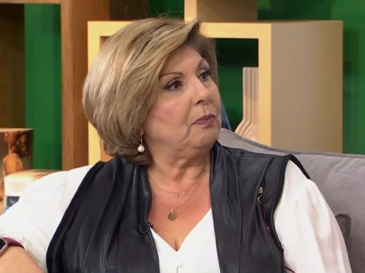 Αγωνία για τη Λένα Μαντά με τη φωτιά στην Πάρνηθα: «Οι εικόνες από το μπαλκόνι μου με τραβούν στο παρελθόν»