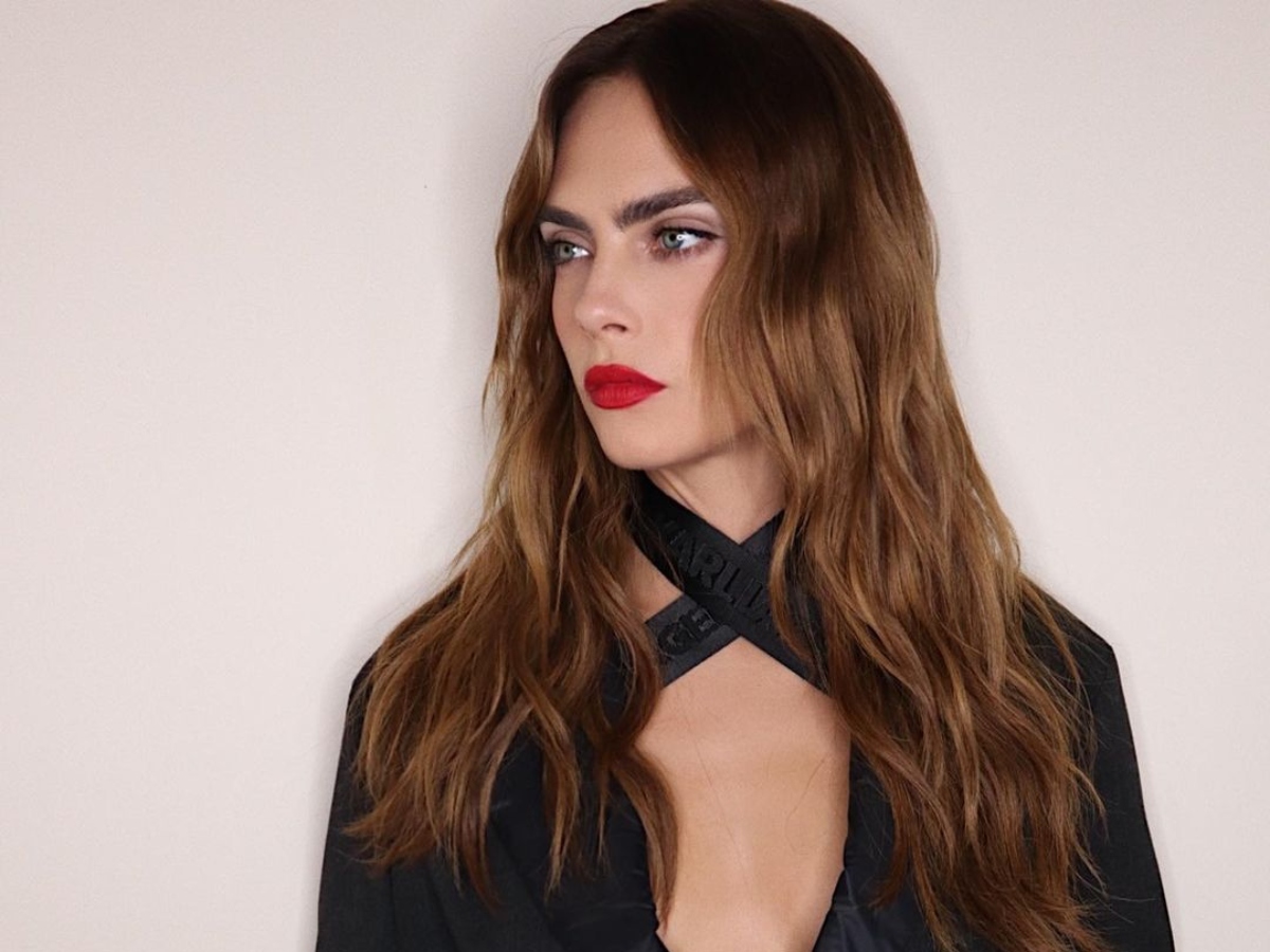 Cara Delevingne: Έγινε και πάλι ξανθιά υιοθετώντας την απόχρωση της σεζόν